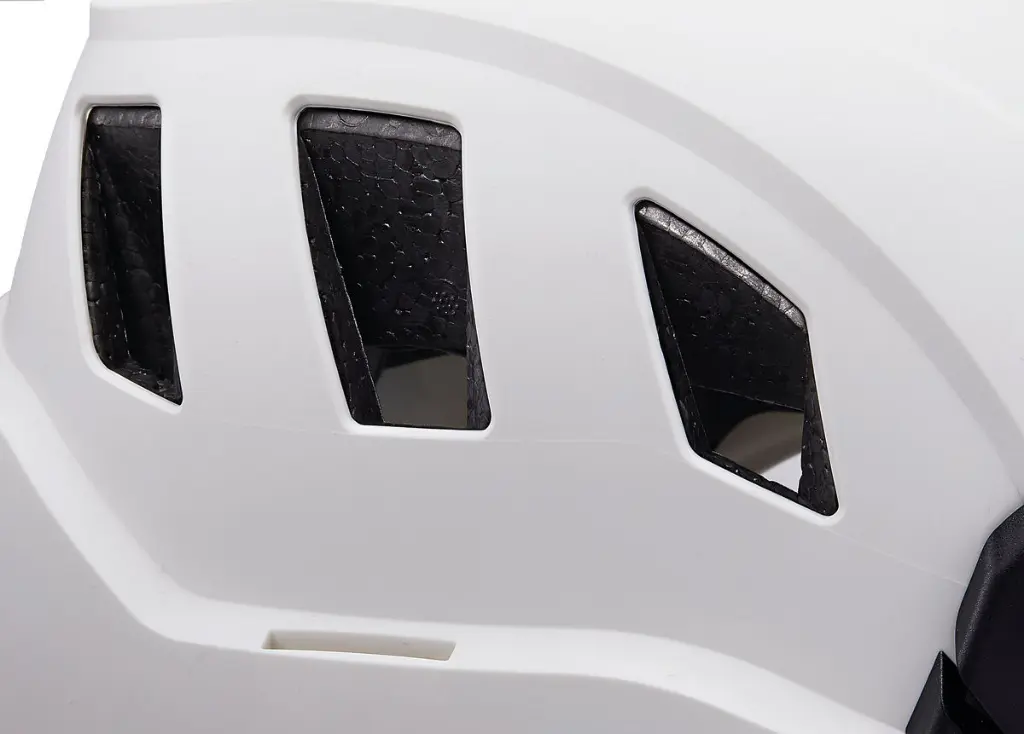 A020BA-STRATO-VENT-focus-3_LowRes.webp